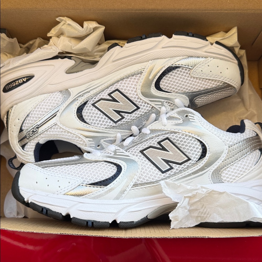 New Balance 530 White and Blue Sneakers